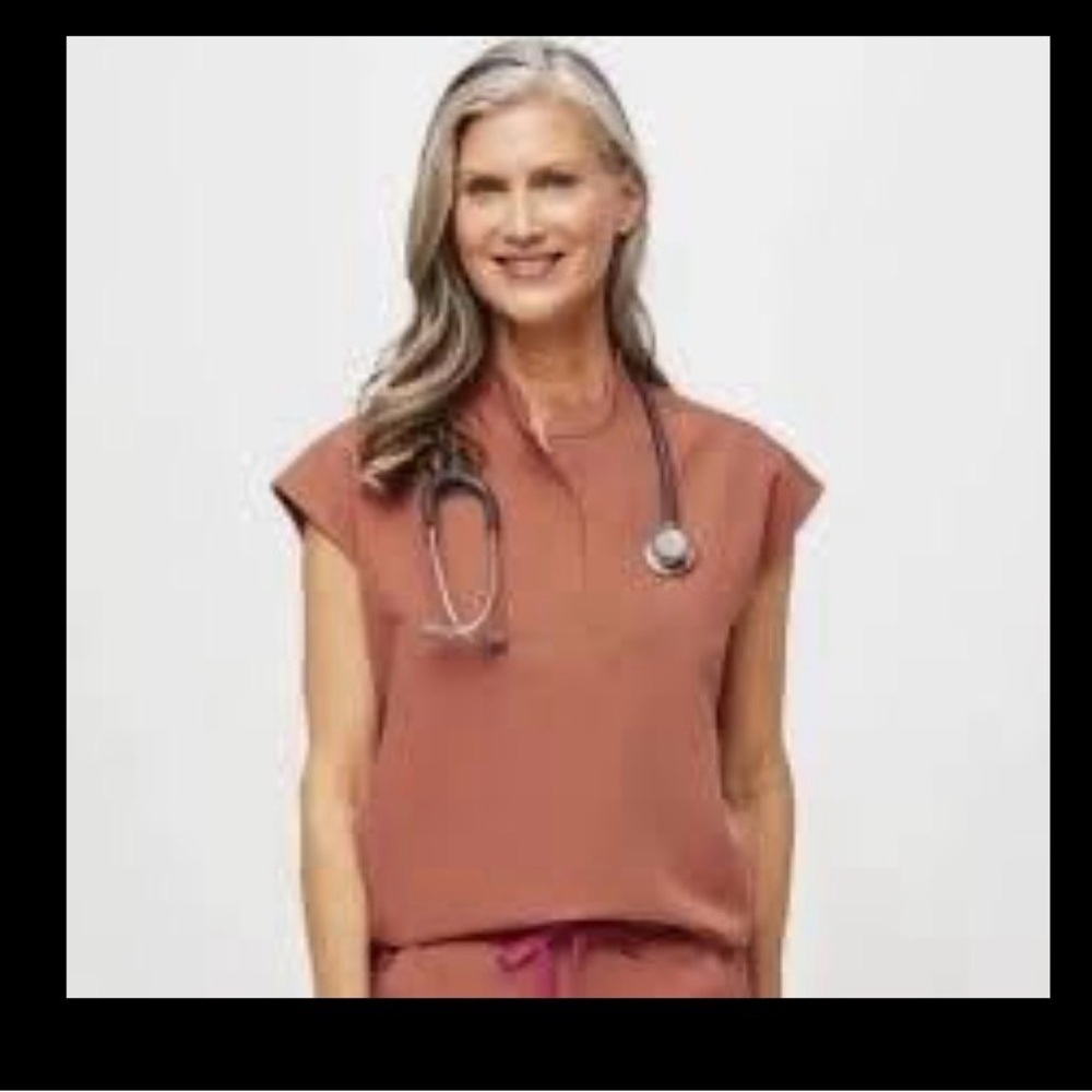 🍂 Figs Women's Terracotta XL Rafaela Top & 2X Zamora Jogger Scrub w Pink Tie Set - Picture 7 of 7